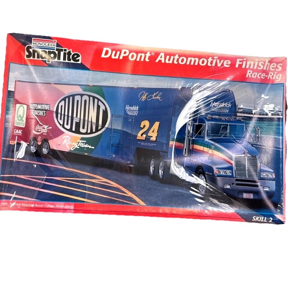 Monogram SnapTite Jeff Gordon 24 DuPont Race Rig 1:32 Scale Model Kit 1996 NEW